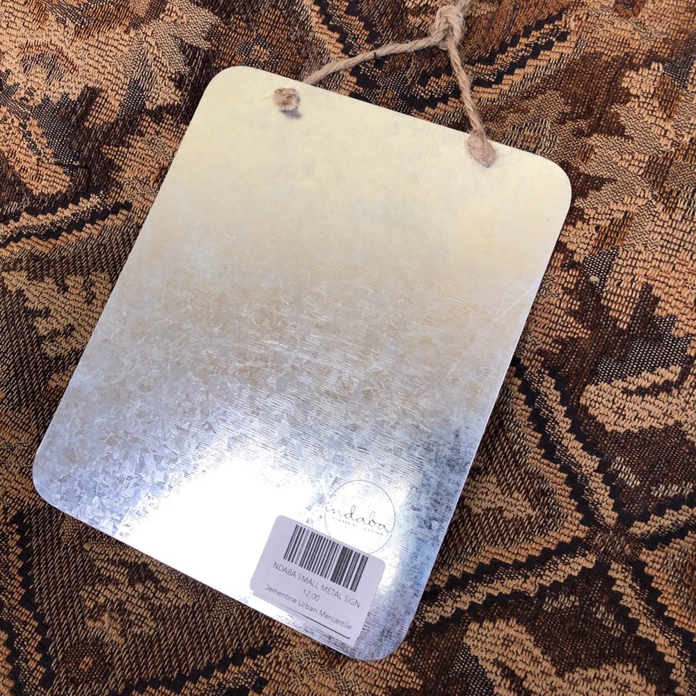 Small Metal Sign - Picture 2 of 4